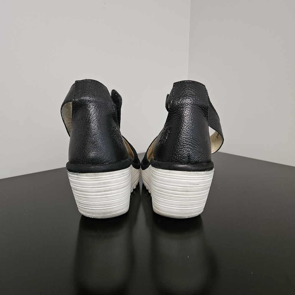 FLY London Women's Yake Perforated Leather Wedge Sandals Size 7 EU Size 37 - Picture 5 of 9